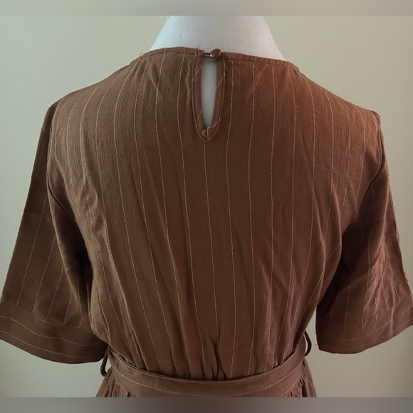 Cute Cocoa Brown w/ white stripe Dress - Picture 8 of 8